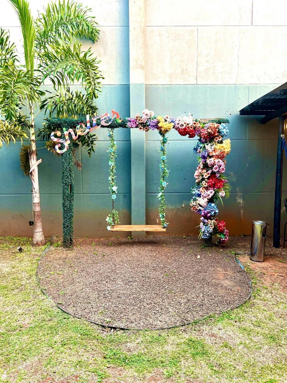 Shelter E Inn